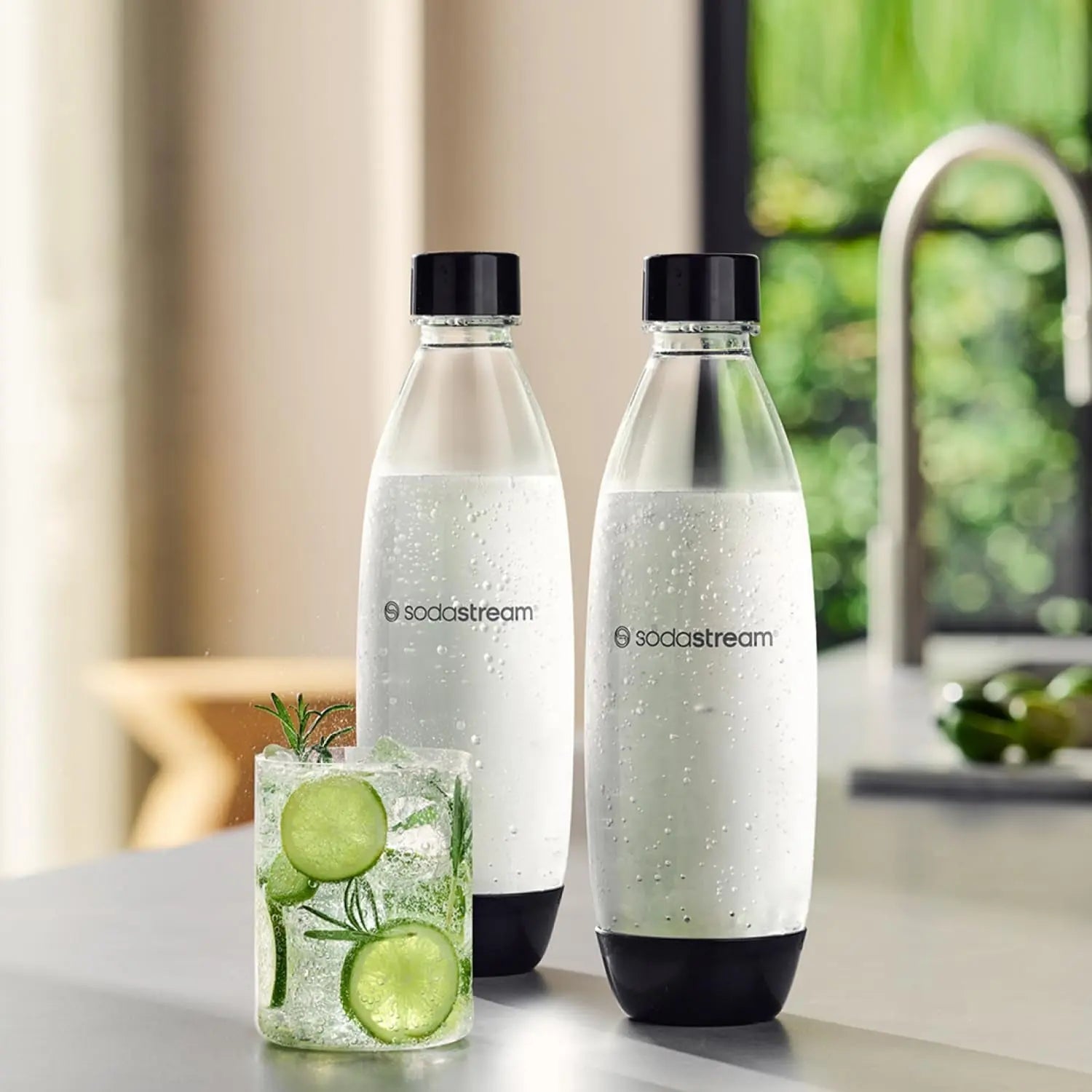 Sodastream 1L Bpa-Freie FUSE Kunststoffflasche Schwarz | Spülmaschinengeeignet | Kompatibel Mit DUO, E-DUO, Terra, Uvm. | 2Er-Pack